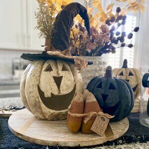 White Big Mouth Pumpkin